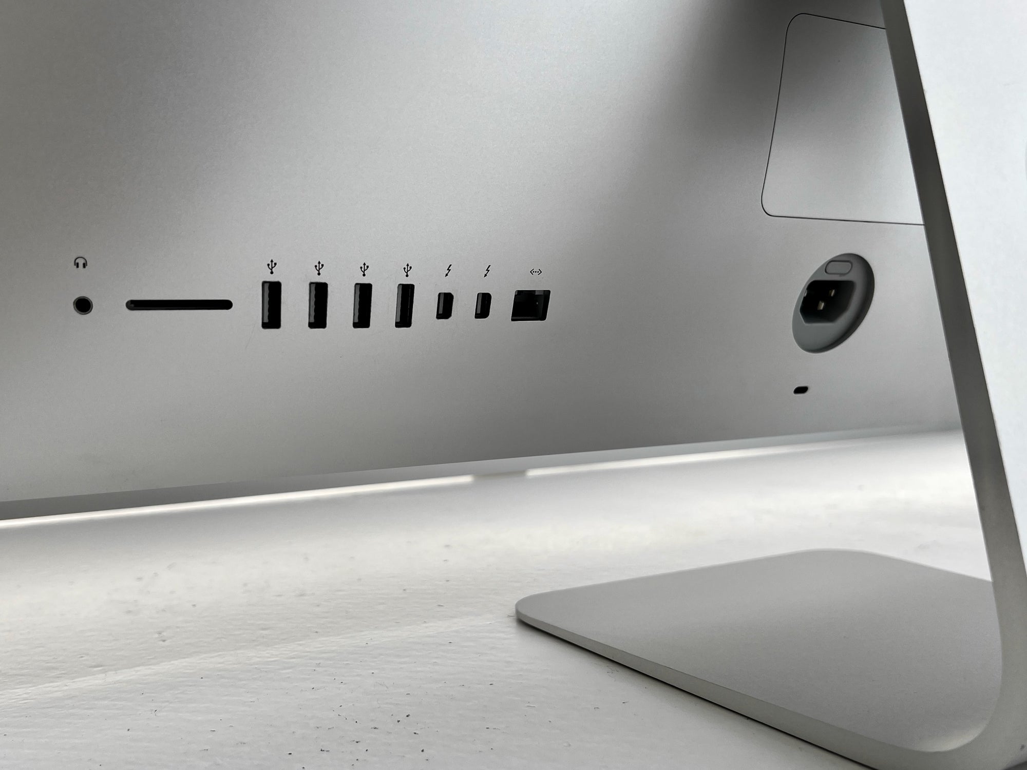 Apple iMac 27" – Retina 5K (Late 2014)